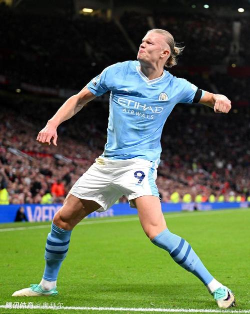 C罗没投！B席作为葡萄牙队长参与FIFA最佳投票，第一投给维蒂尼亚（C罗未投票！葡萄牙队长B席参与FIFA最佳评选，首选维蒂尼亚）