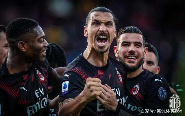 记者：世界杯抽签仪式开始前，大力神杯已经抵达华盛顿