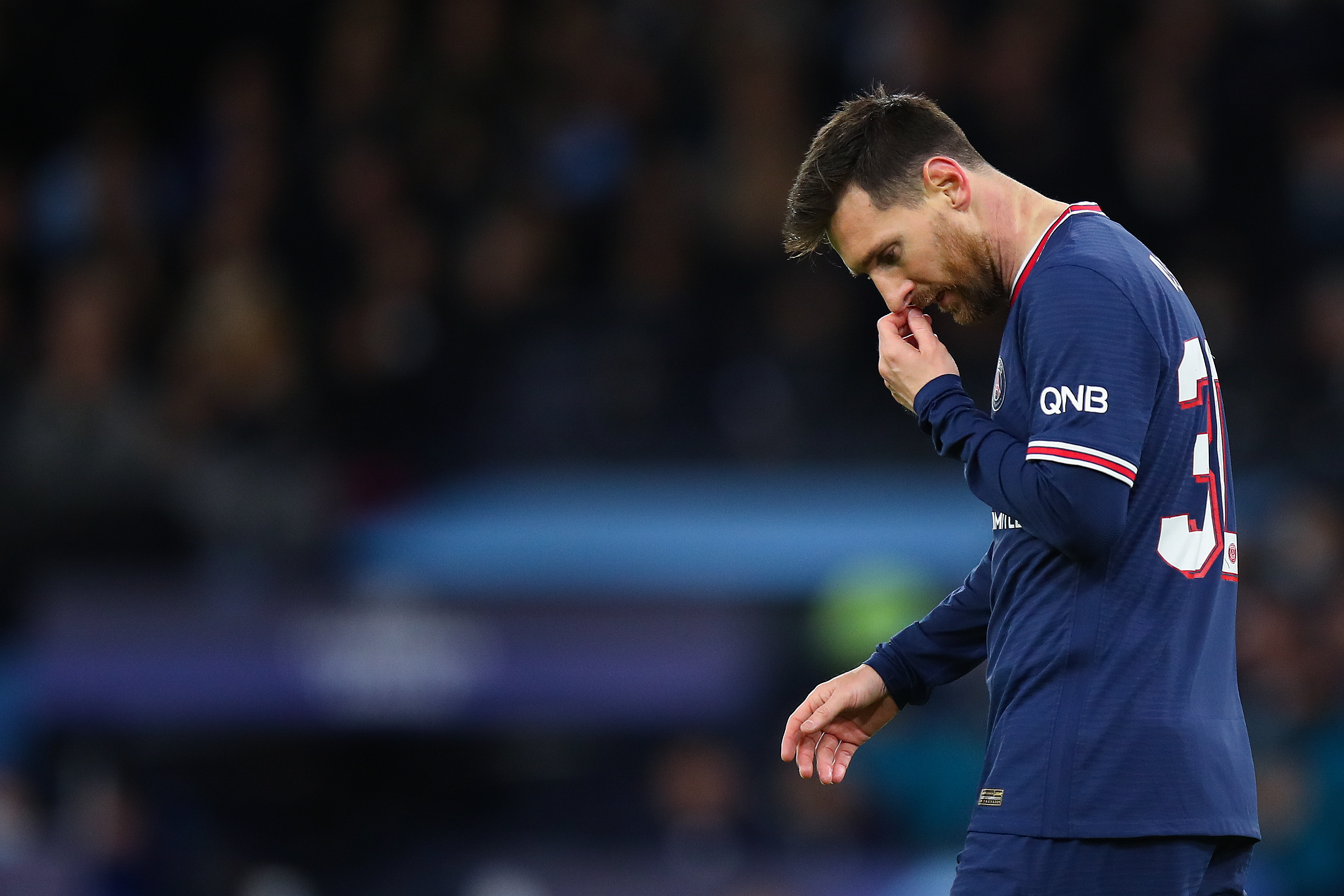 逆天倒勾！40岁C罗一飞冲天：队友对手都看傻了 梦回7年前那一晚