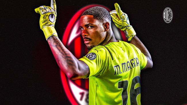 篮板球被他一个人统治了