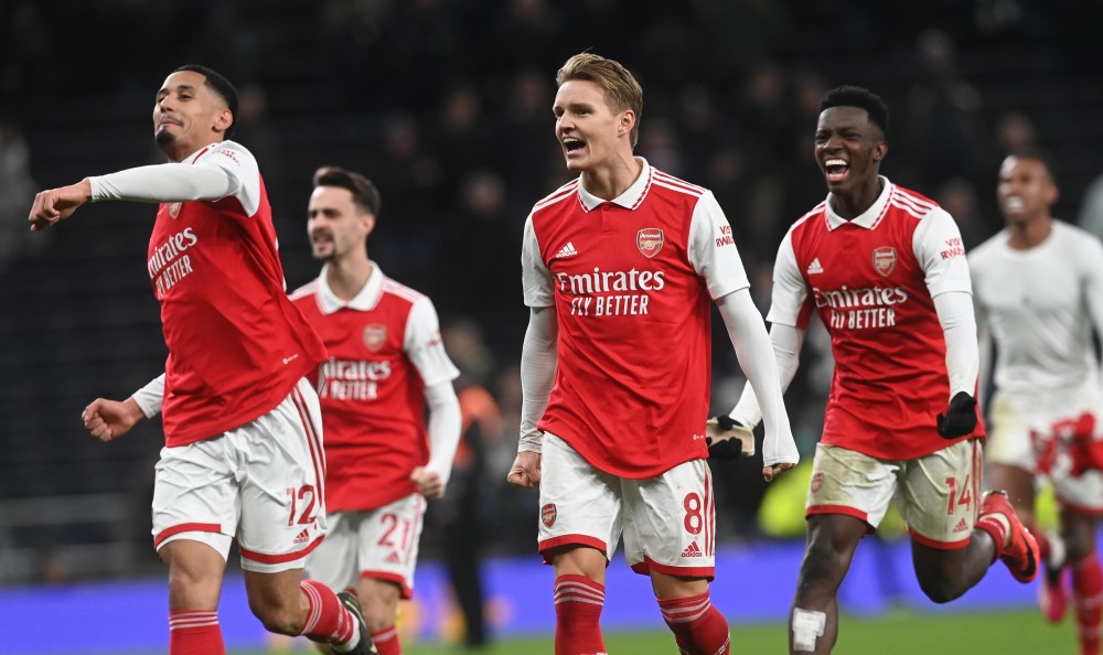 前曼联球员莫里森：曼联让梅努补时阶段上场是在戏弄他（莫里森质疑曼联补时才让梅努登场：是在耍他）