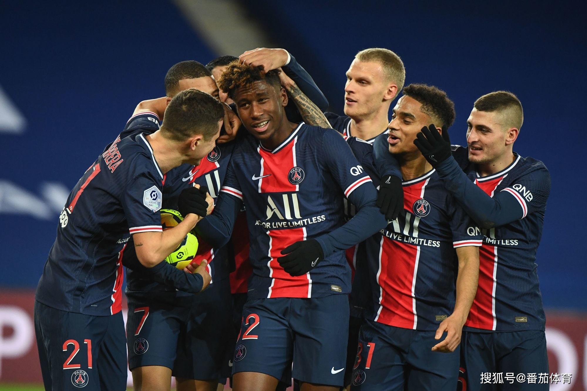 超越卡西，贝林厄姆以22岁128天刷新欧冠50场最年轻纪录（贝林厄姆22岁128天达成欧冠50场，超卡西成史上最年轻）