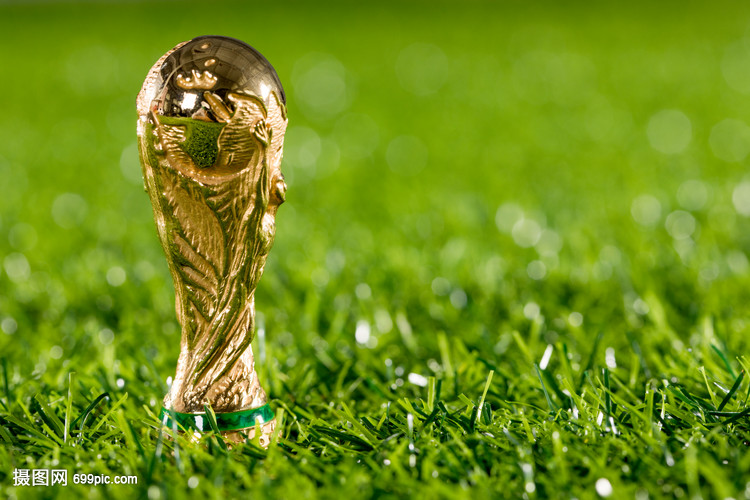 布鲁诺-费尔南德斯8场造8球领跑英超机会榜（布鲁诺-费尔南德斯8战8造，登顶英超机会榜）