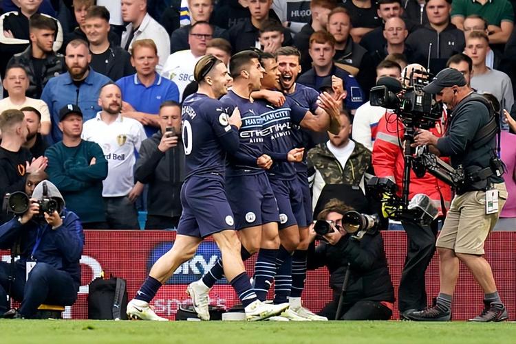 6-0：迪奥曼德·阎，前莱加尼斯球员，在拜访巴萨之前重创法兰克福