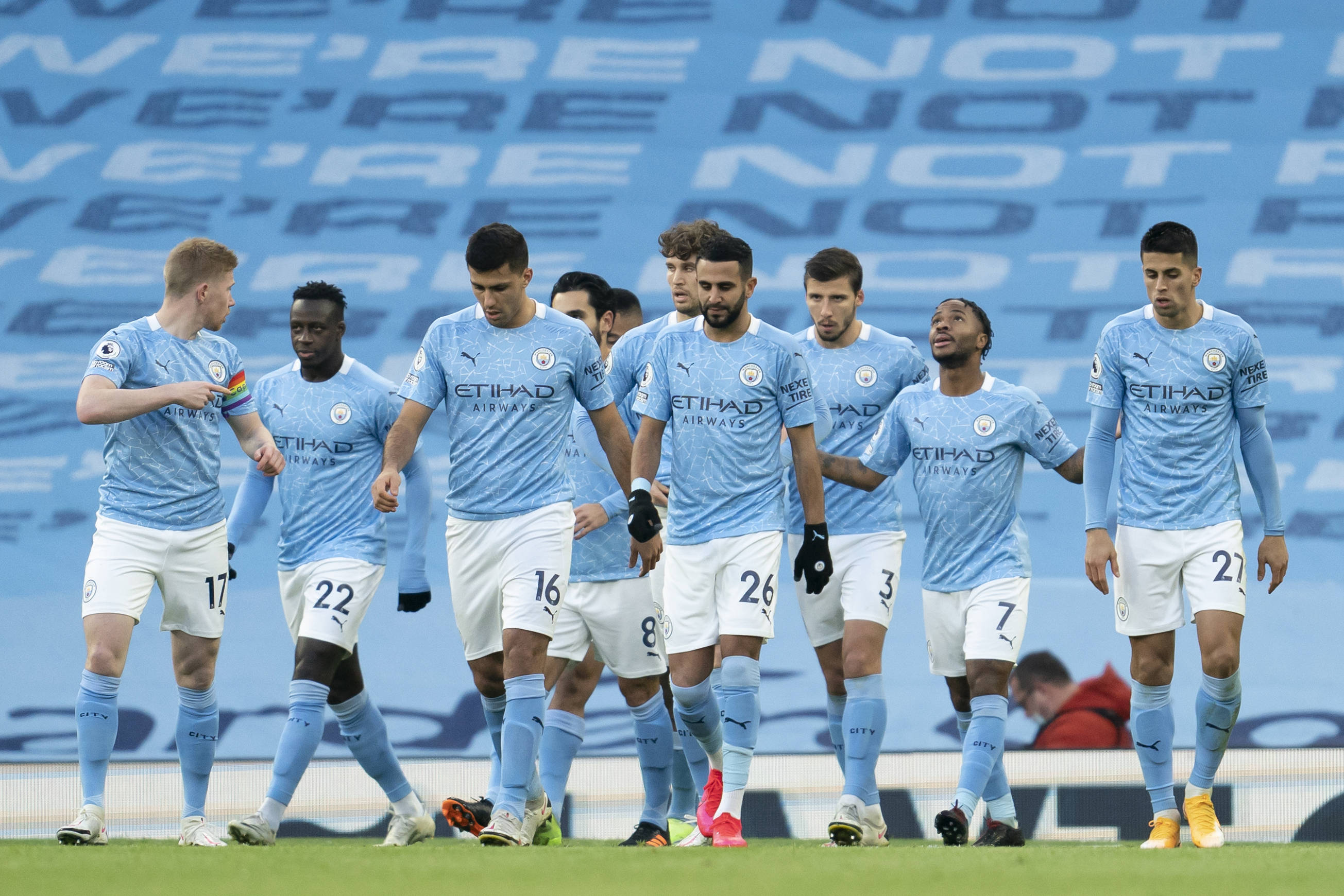 《卫报》评年度百大球星：登贝莱居首，梅西第34，C罗51（《卫报》年度百大球员榜：登贝莱登顶，梅西第34，C罗第51）