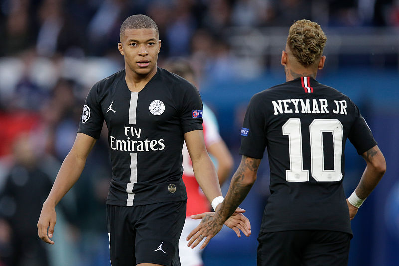 米体：虽然DV9经历肌肉疲劳，但斯帅仍会让他首发踢佛罗伦萨