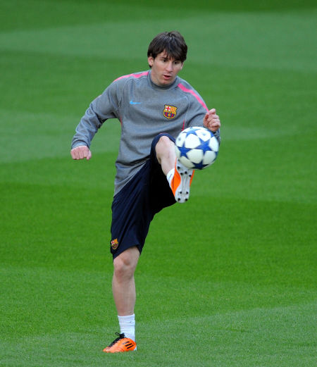 决赛百发百中！中国21岁姑娘创造历史，一举打破美国队垄断