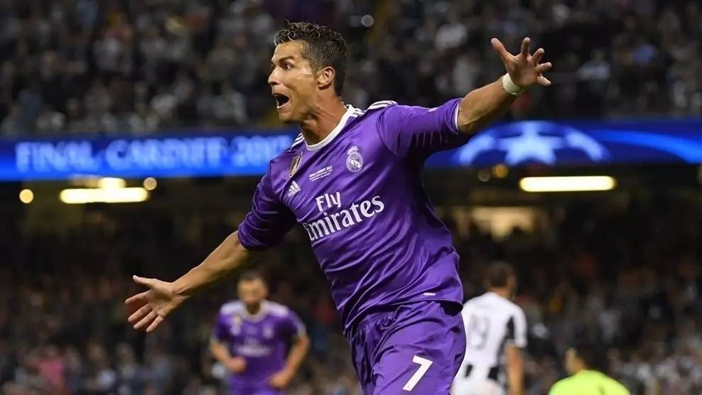 潘德夫：国米被裁判戏耍，范戴克手球明显是点球但却被无视