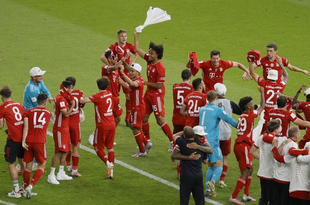 TA：FIFA在卖世界杯期间的停车证，价格是每场75至175美元