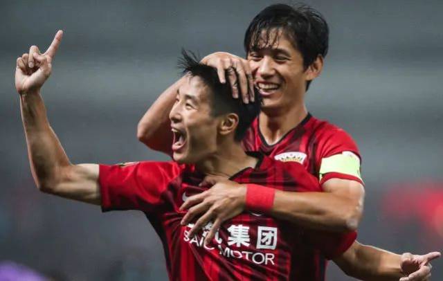 格策再遇弗里克，欧冠对决引回忆