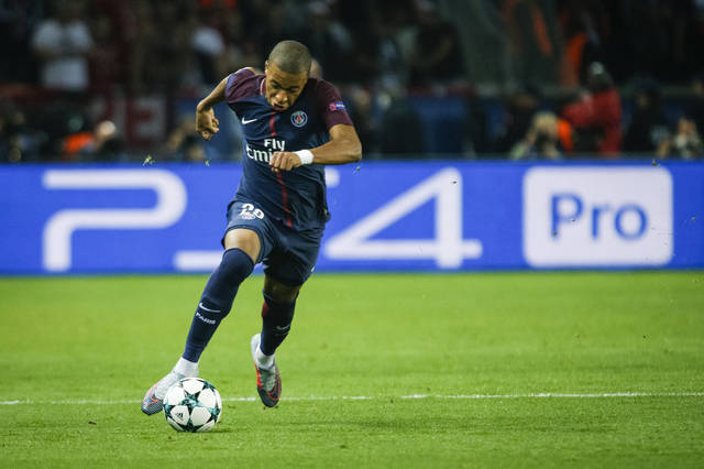 足球英足总发布最新处罚名单，多名球员受罚